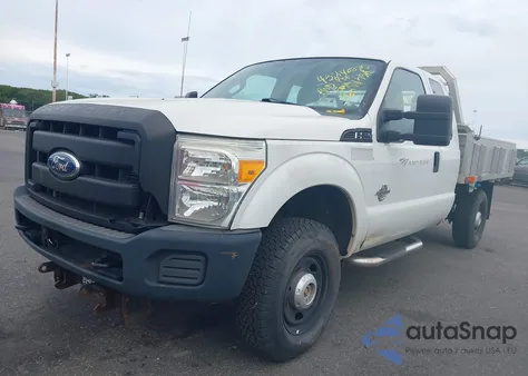 2011 Ford F-250 Xl z USA, uszkodzony, nr VIN 1FT7X2BT8BEA57663